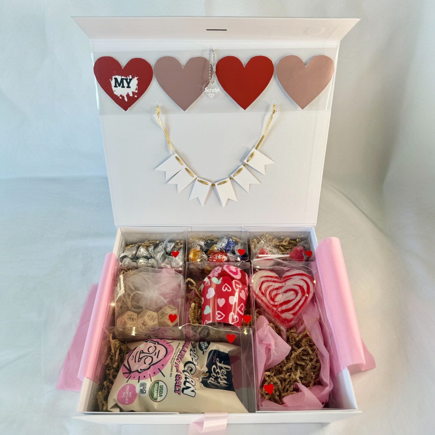 Celebrate Valentine's [Treats Box]