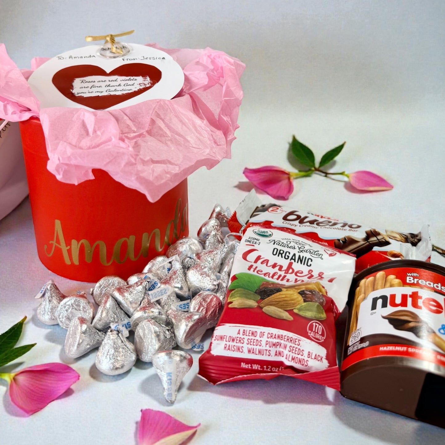 Celebrate Galentine's [Mini treats box]