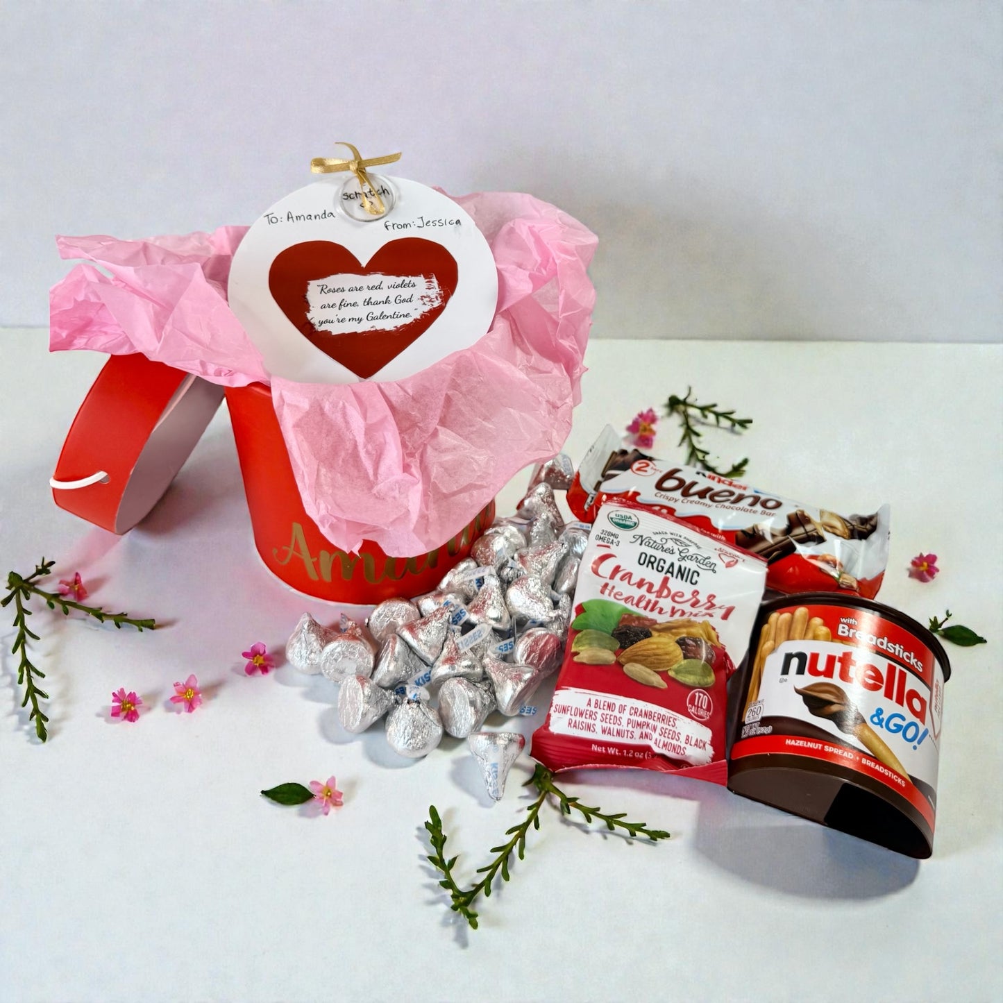 Celebrate Galentine's [Mini treats box]
