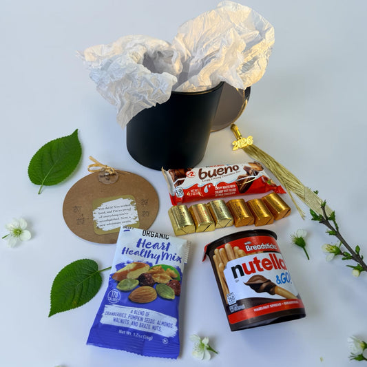 Treats Graduation Box [Mini]